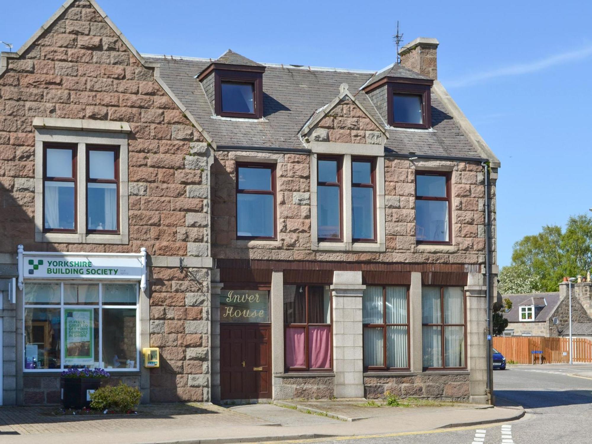 Inver House Apartment Inverurie Exterior photo